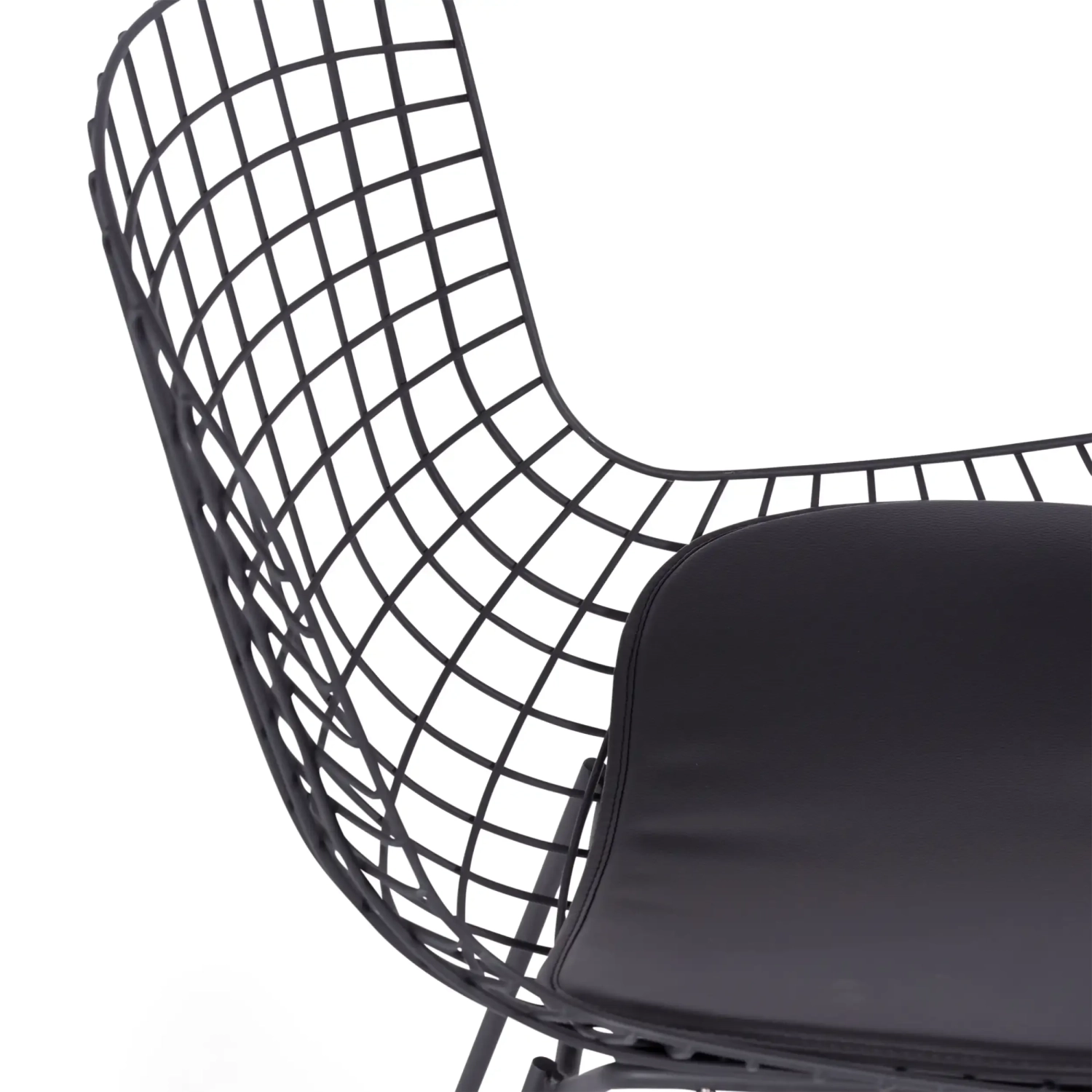 Replica Bertoia tuoli mustasta teräksestä - metallituolit - MuebleDesign
