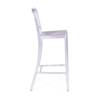 Réplique du tabouret de l'armée de terre en aluminium - design industriel iconique