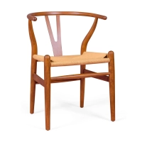 Inspiration Wishbone CH24 pähkinässä - pohjoismaiset tuolit - designhuonekalut
