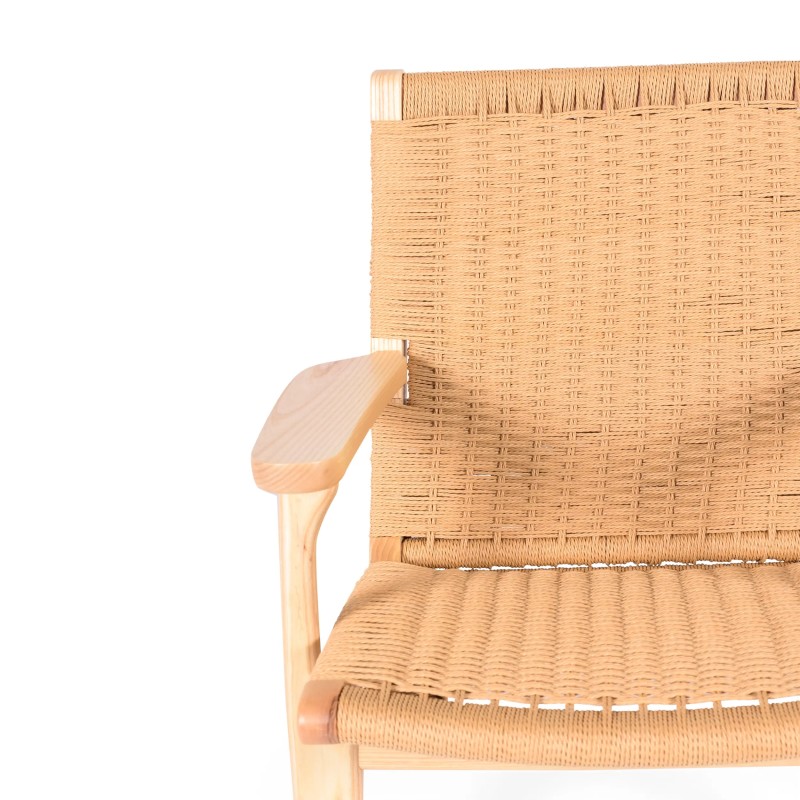 Cadeirão Catani CH25 | Design escandinavo em freixo e corda natural