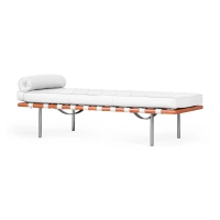 Réplica cama de día Barcelona Daybed en piel blanca