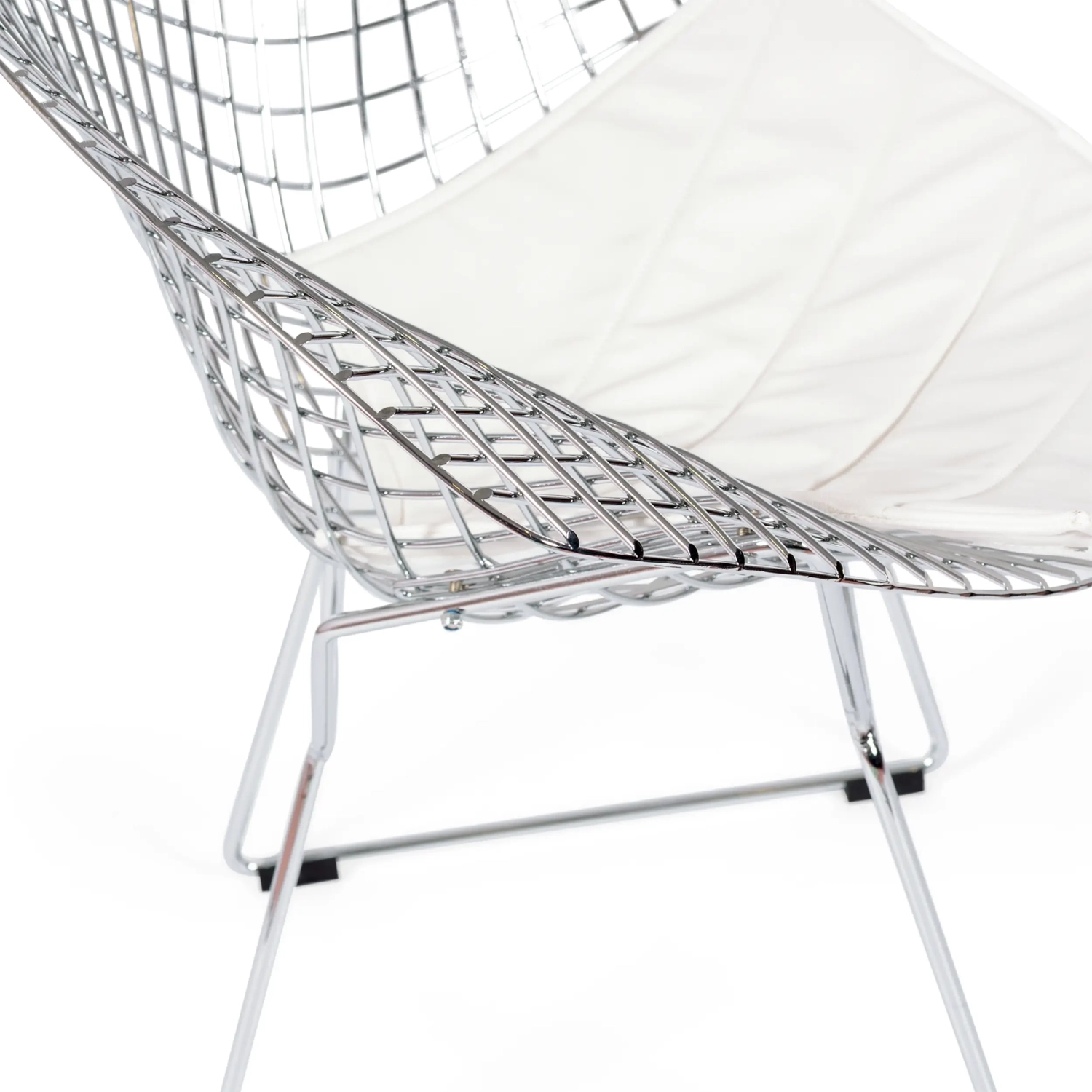 Replica della sedia Diamond in acciaio cromato e cuscino in similpelle - Collezione Bertoia