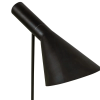 Lampada da tavolo Jhon | Design ispirato ad Arne Jacobsen in acciaio