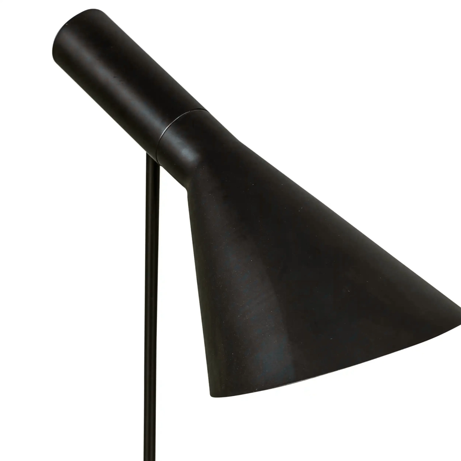 Jhon Tischleuchte | Arne Jacobsen inspiriertes Design aus Stahl