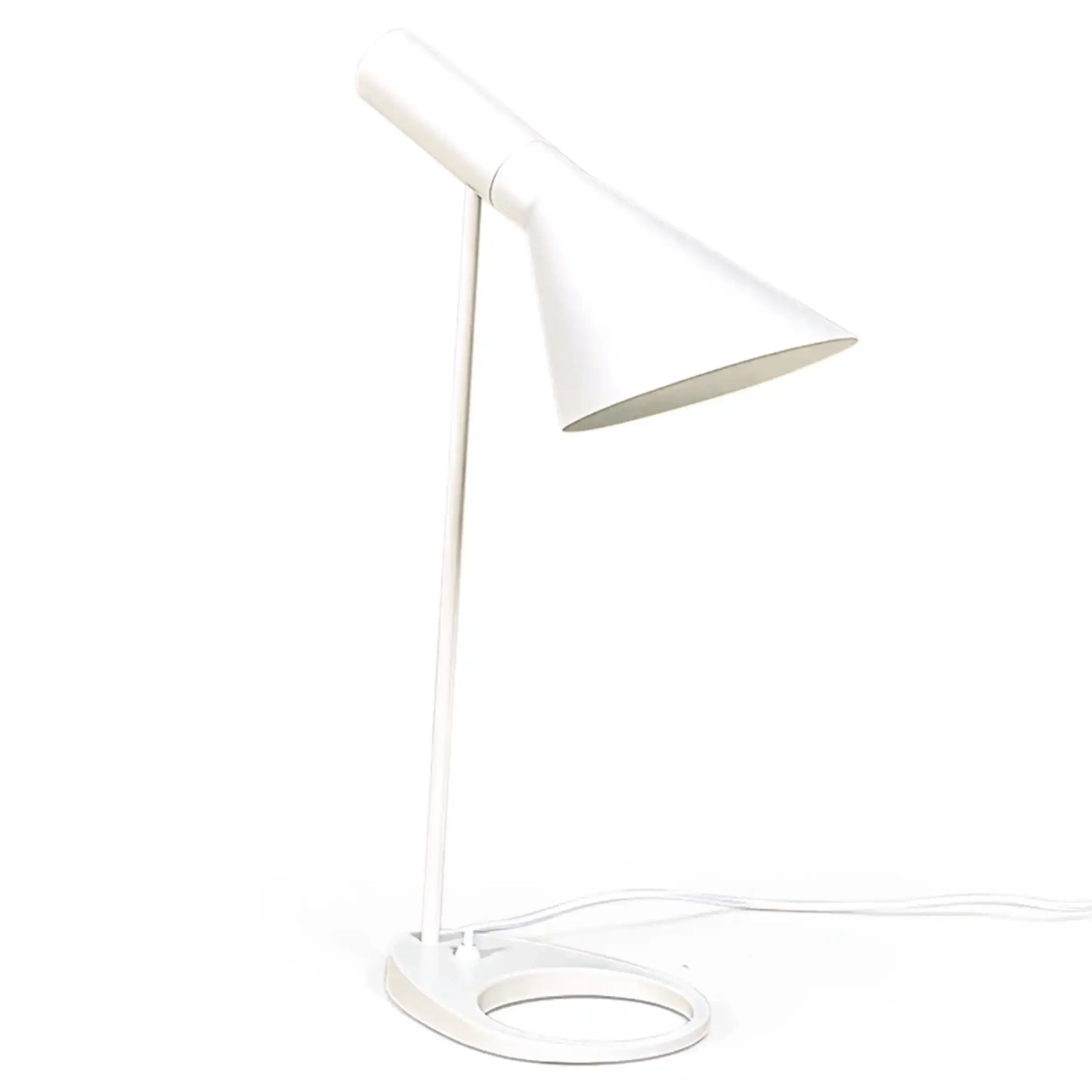 Lampada da tavolo Jhon | Design ispirato ad Arne Jacobsen in acciaio