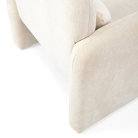 Cadeirão estofado minimalista Bristol estofado em espuma de alta densidade