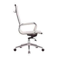Korkeaselkäinen italialainen nahkainen toimistotuoli | Ergonomia ja ammattimainen tyyli