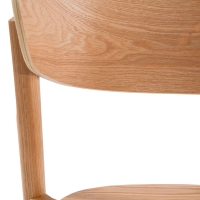 Eetkamerstoel Notorius van natuurlijk essenhout | Elegant design scandinavisch