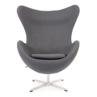 Replica Egg Chair com Apoio para os Pés da designer Arne Jacobsen