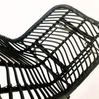 Chaise Le Midi en rotin parfaite pour l'extérieur