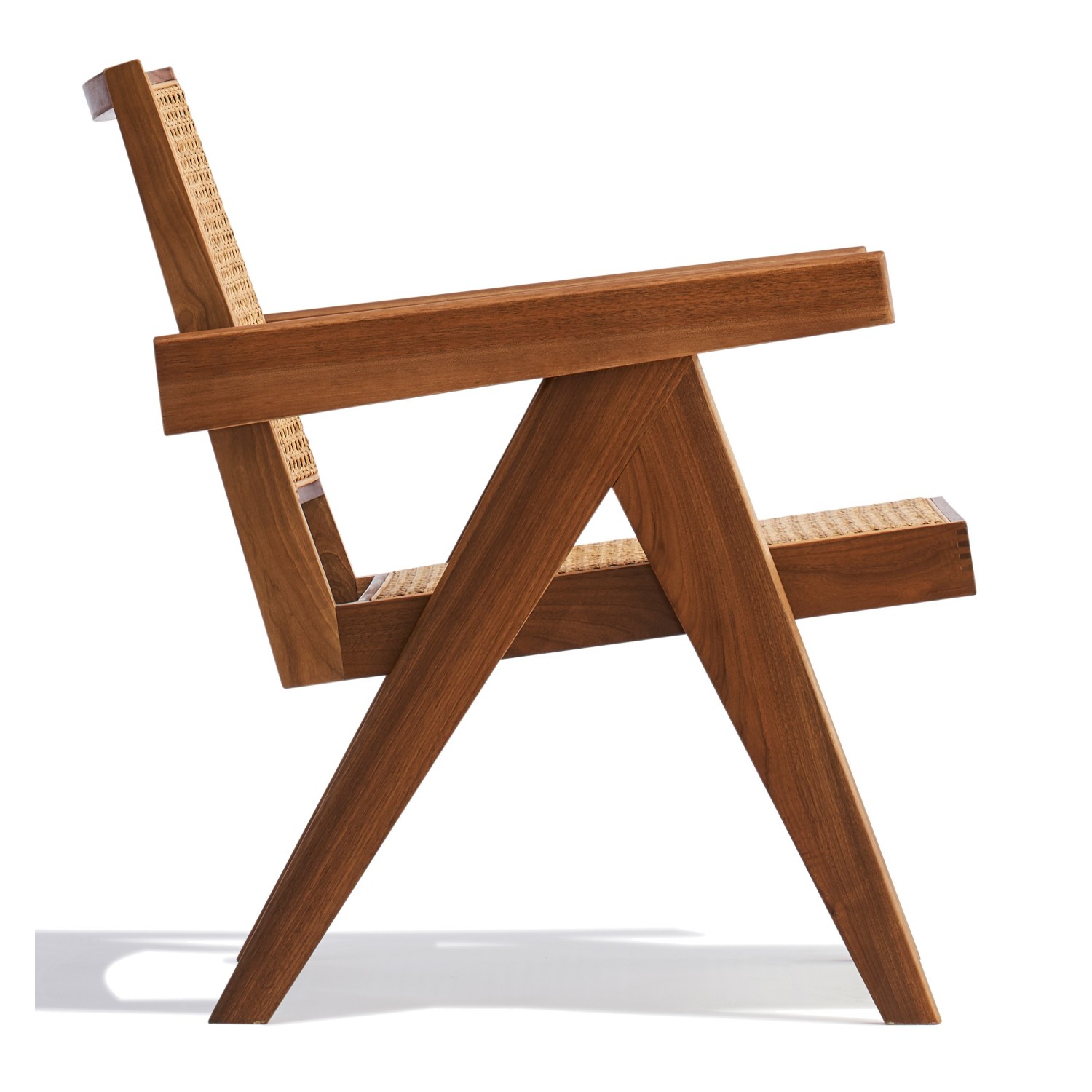 Poltrona Compass con braccioli in legno di teak e rattan naturale