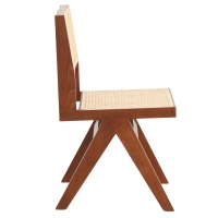 Réplica da cadeira Chandigarh pelo designer Pierre Jeanneret 